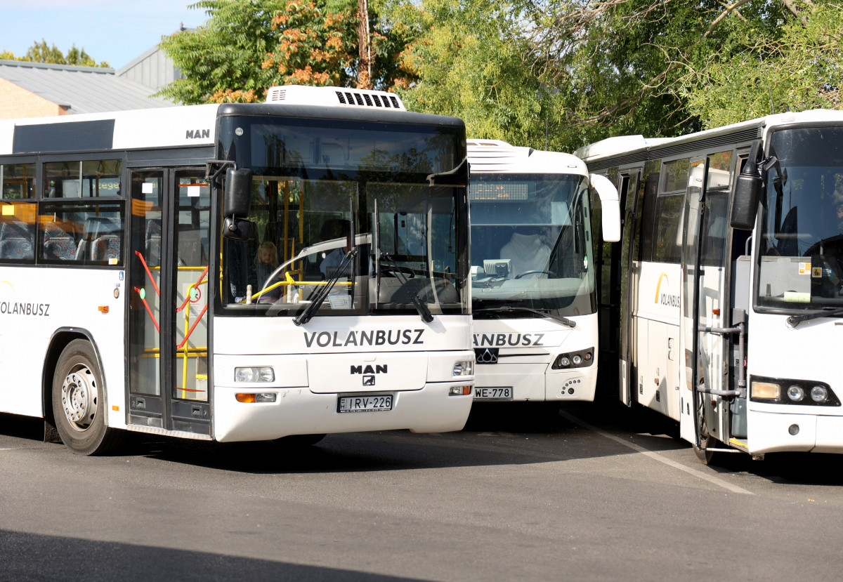 Szeged, Volán busz, busz, Mars tér, buszpályaudvar, közlekedés, tömegközlekedés